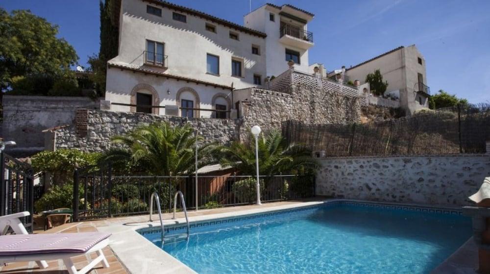 Hostal Chinchon Exterior photo