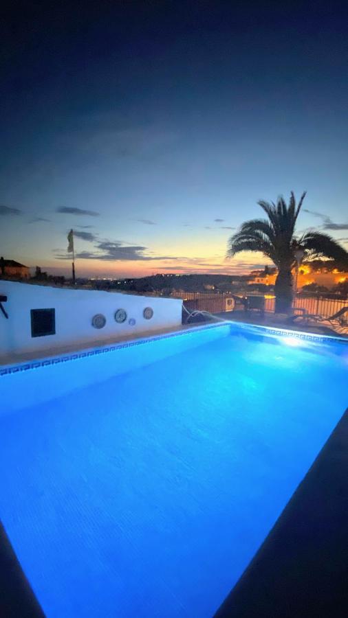 Hostal Chinchon Exterior photo