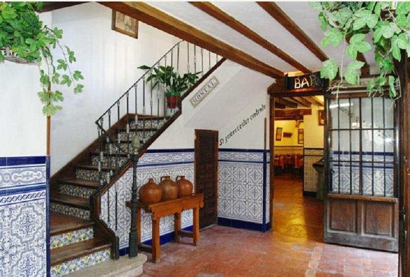 Hostal Chinchon Exterior photo