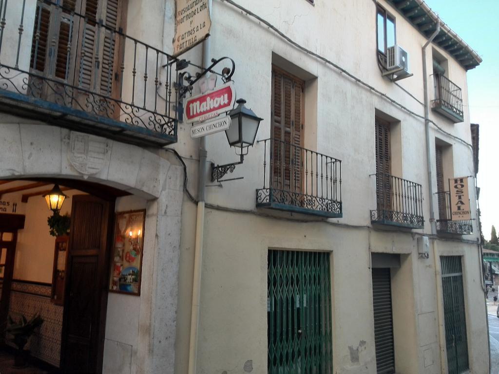 Hostal Chinchon Exterior photo